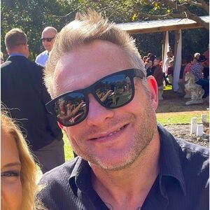 Meet your Posher, Zac